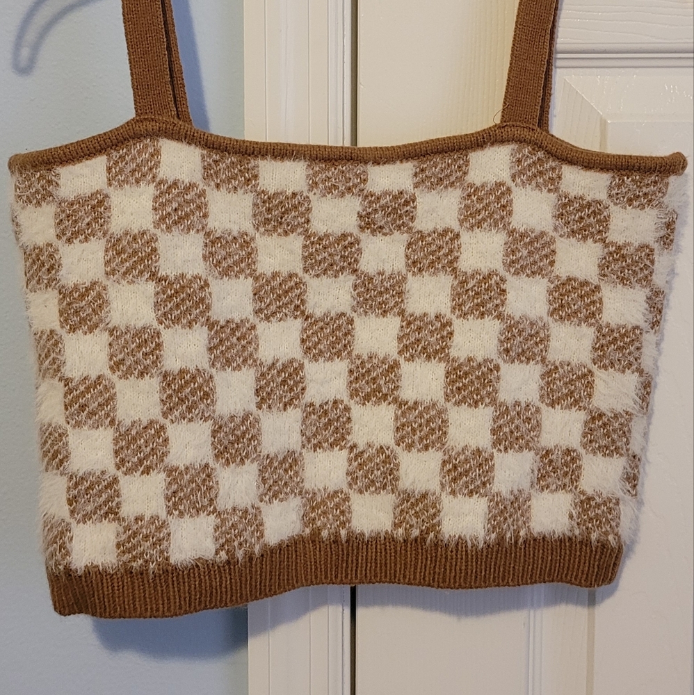 Hazel Moon (m) crop top